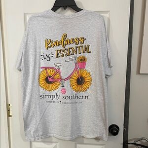 Simply Southern Light Gray Tee " Kindness Essential" graphic with Sunflowers. XL
